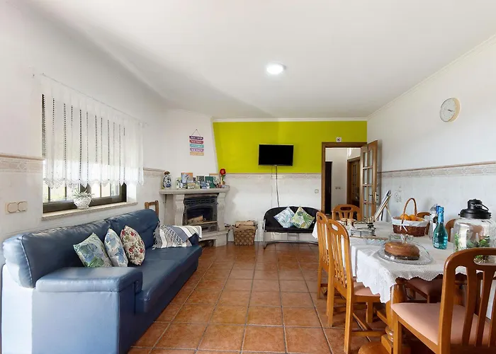 Casa De Santo Amaro Carrazedo (Aveiro)