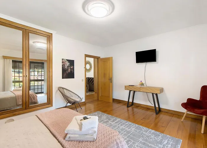 Casa De Santo Amaro Tatil Evi Carrazedo (Aveiro)